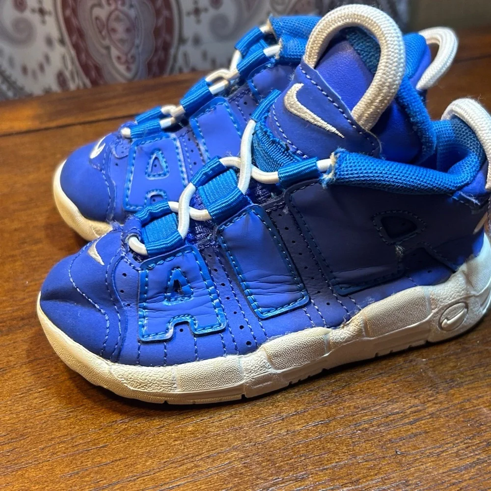 Nike Kids Royal Blue and White Sneakers